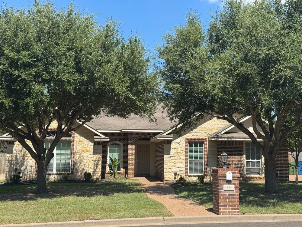 436 W Wall Street Hewitt, TX 76643