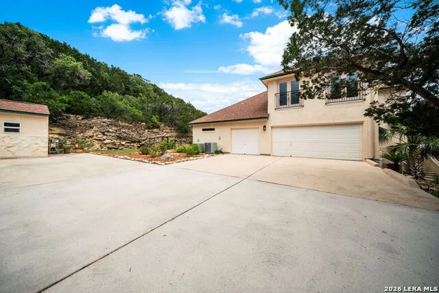 17431 Helotes Springs Helotes, TX 78023
