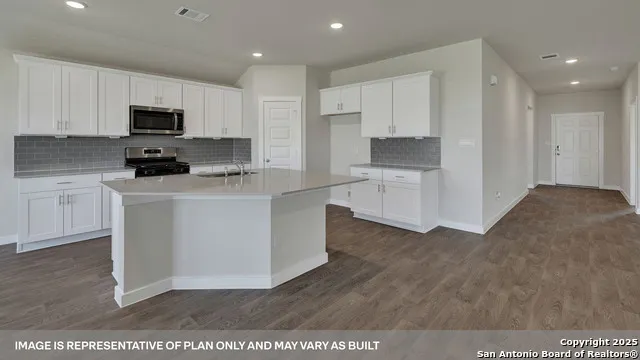 443 Mcginty Meadow Drive Lockhart, TX 78644