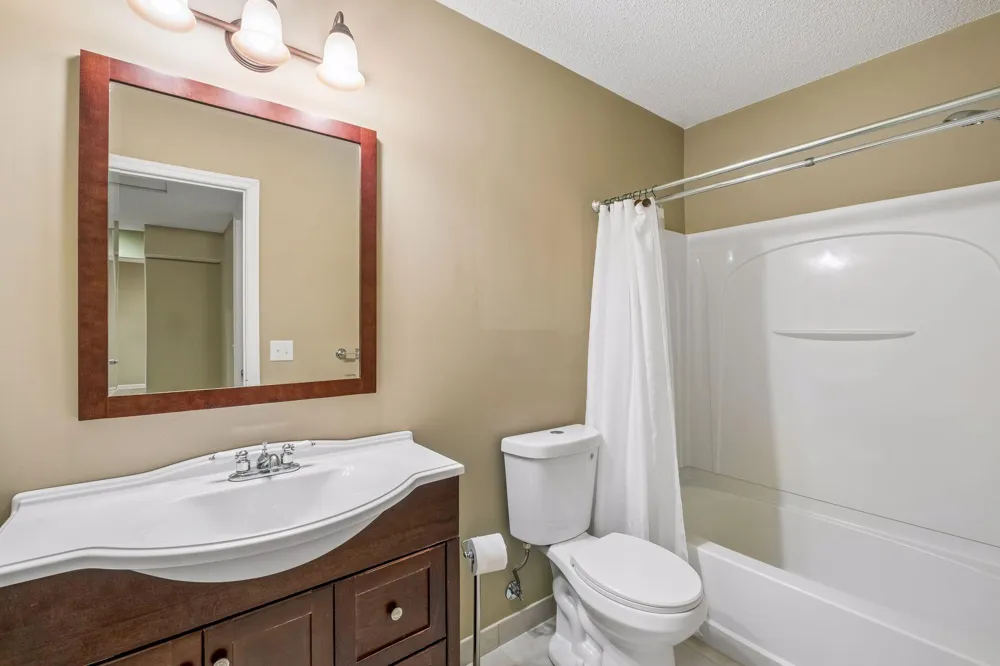 15003 Windemere Lane Burnsville, MN 55306