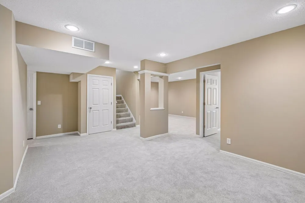 15003 Windemere Lane Burnsville, MN 55306