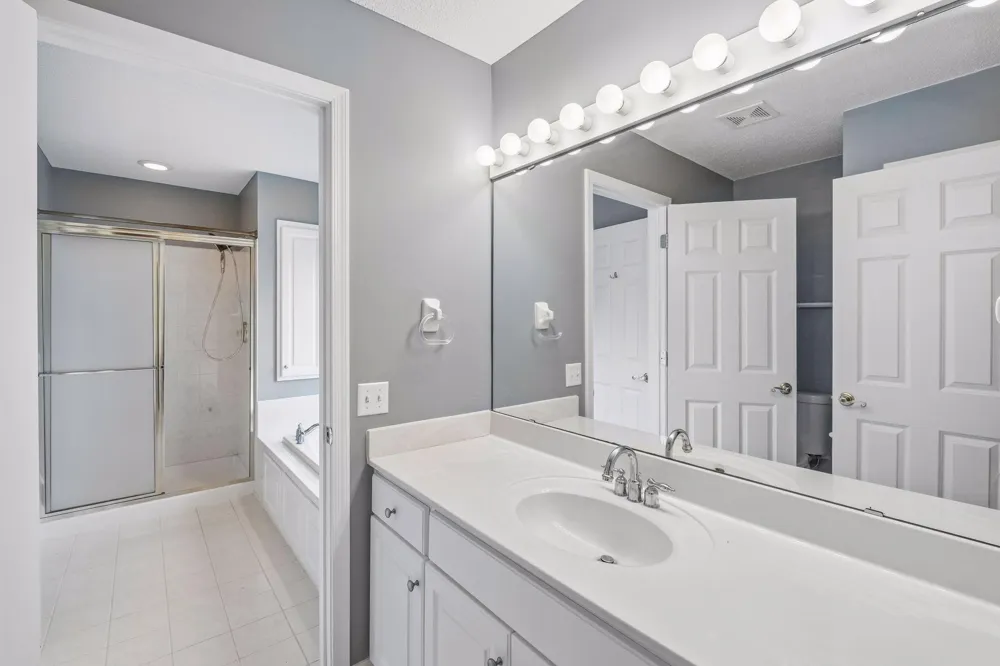 15003 Windemere Lane Burnsville, MN 55306