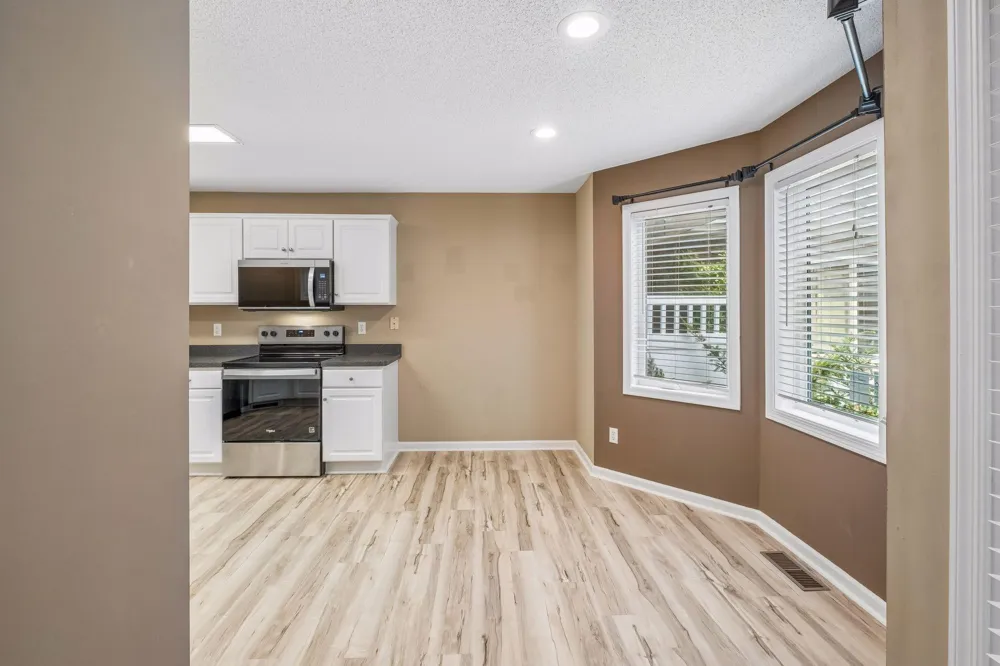 15003 Windemere Lane Burnsville, MN 55306
