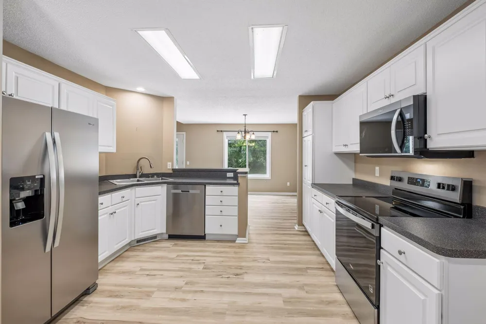 15003 Windemere Lane Burnsville, MN 55306
