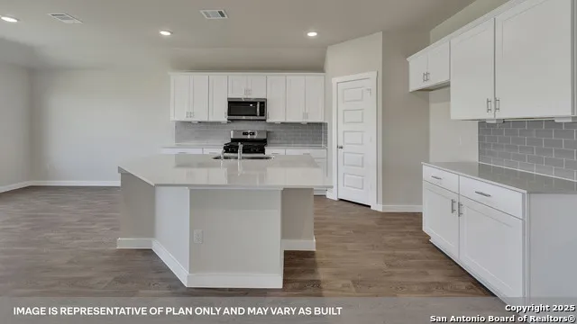 500 MCGINTY MEADOW DRIVE Lockhart, TX 78644