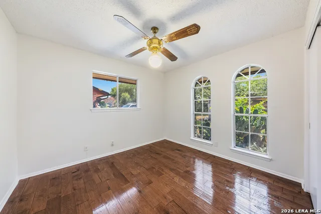 120 Lincoln Schertz, TX 78154