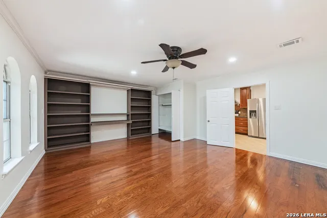 120 Lincoln Schertz, TX 78154