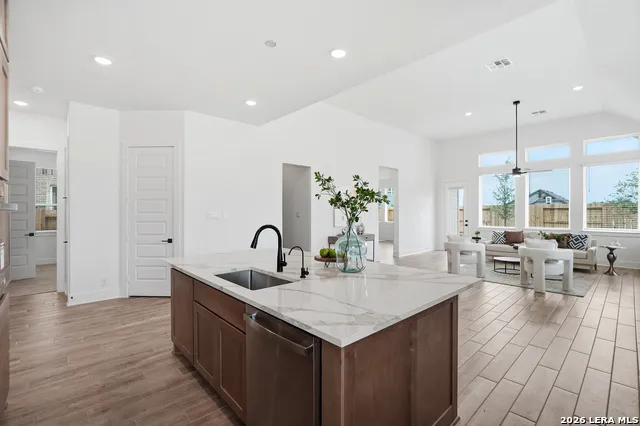 331 Mountain Oak Castroville, TX 78009