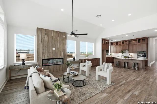 331 Mountain Oak Castroville, TX 78009