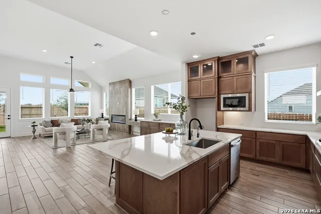 331 Mountain Oak Castroville, TX 78009