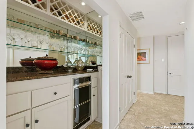4001 New Braunfels #1206 San Antonio, TX 78209