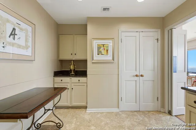 4001 New Braunfels #1206 San Antonio, TX 78209