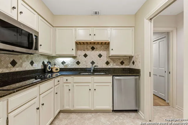 4001 New Braunfels #1206 San Antonio, TX 78209