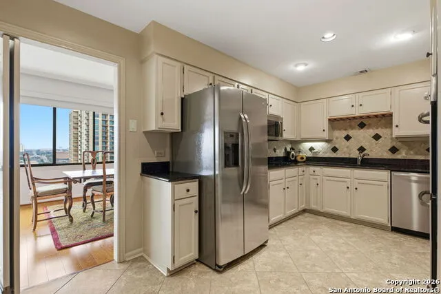 4001 New Braunfels #1206 San Antonio, TX 78209