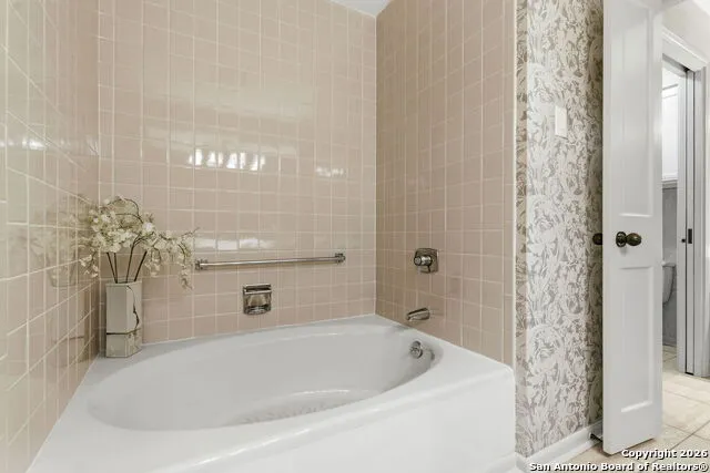 4001 New Braunfels #1206 San Antonio, TX 78209