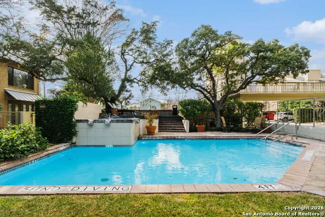 4001 New Braunfels #1206 San Antonio, TX 78209