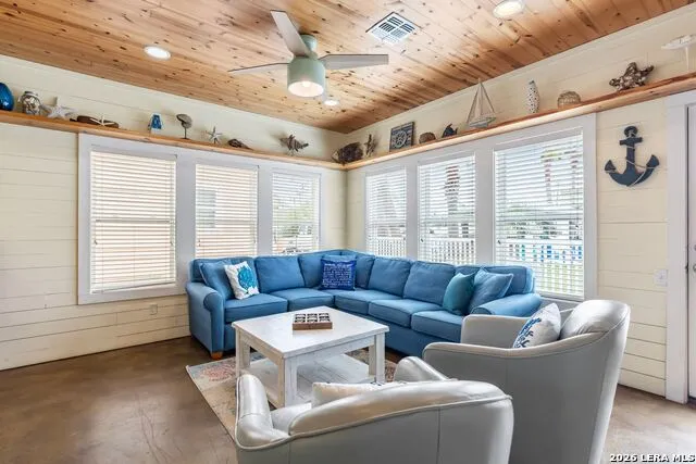 301 E Avenue C #301 Port Aransas, TX 78373