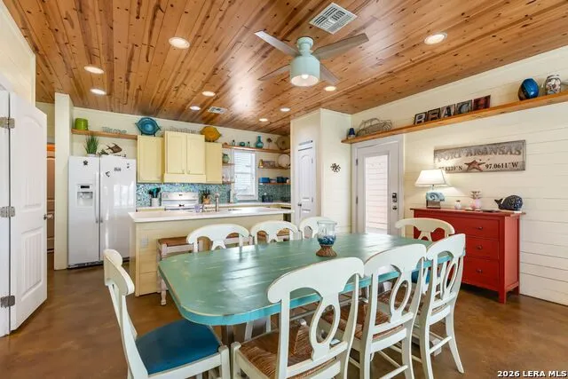 301 E Avenue C #301 Port Aransas, TX 78373