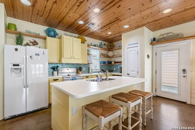 301 E Avenue C #301 Port Aransas, TX 78373