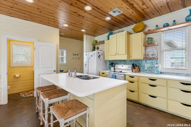 301 E Avenue C #301 Port Aransas, TX 78373