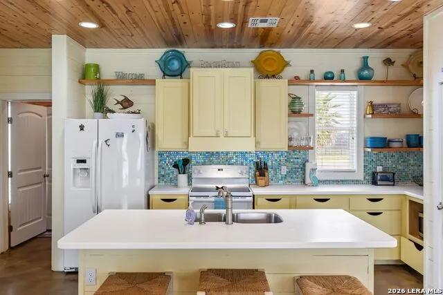 301 E Avenue C #301 Port Aransas, TX 78373