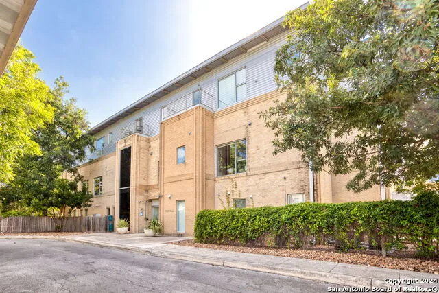 1115 S ALAMO ST #3204 San Antonio, TX 78210
