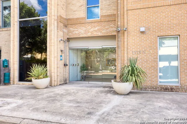 1115 S ALAMO ST #3204 San Antonio, TX 78210