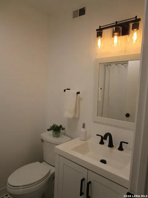 1045 Shook Ave #146 H Olmos Park, TX 78212