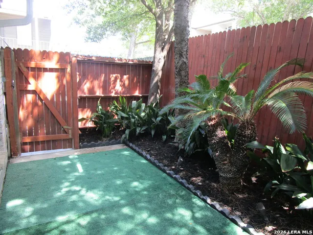 1045 Shook Ave #146 H Olmos Park, TX 78212