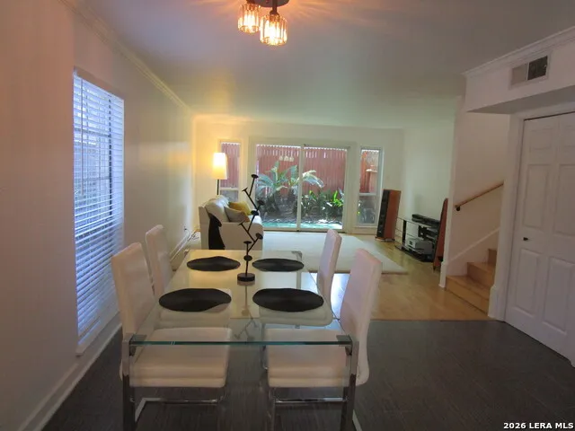 1045 Shook Ave #146 H Olmos Park, TX 78212