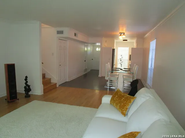 1045 Shook Ave #146 H Olmos Park, TX 78212