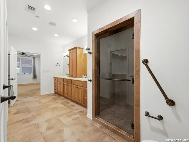 521 Guadalupe St #1302 Kerrville, TX 78028