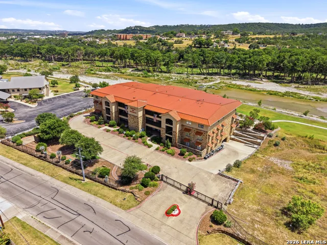 521 Guadalupe St #1302 Kerrville, TX 78028