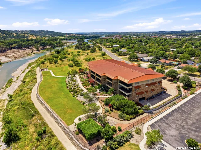 521 Guadalupe St #1302 Kerrville, TX 78028