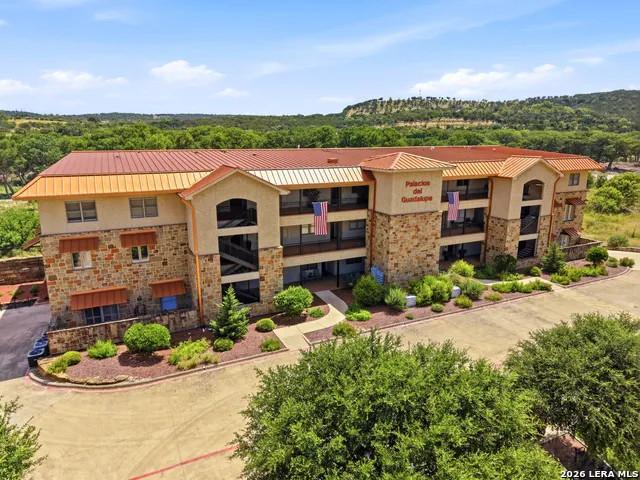 521 Guadalupe St #1302 Kerrville, TX 78028