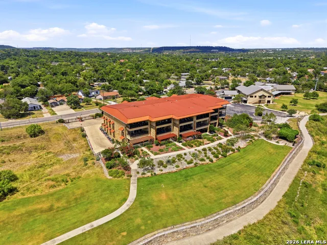 521 Guadalupe St #1302 Kerrville, TX 78028