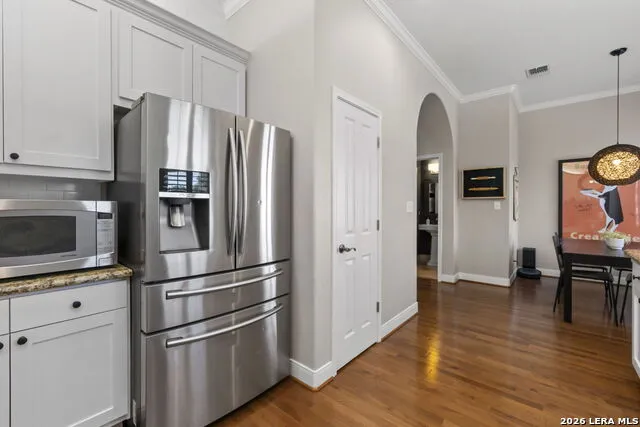 215 E Mulberry #215-2 San Antonio, TX 78212