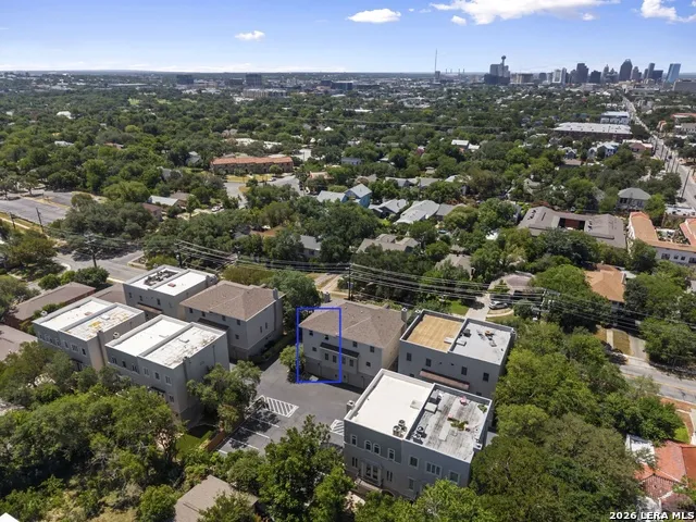 215 E Mulberry #215-2 San Antonio, TX 78212