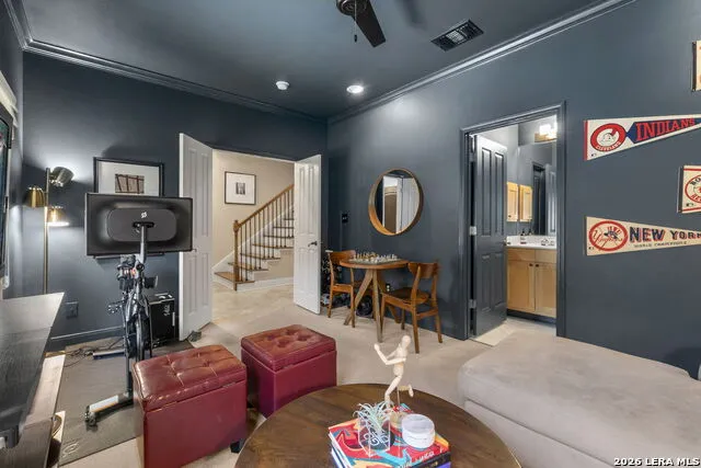 215 E Mulberry #215-2 San Antonio, TX 78212