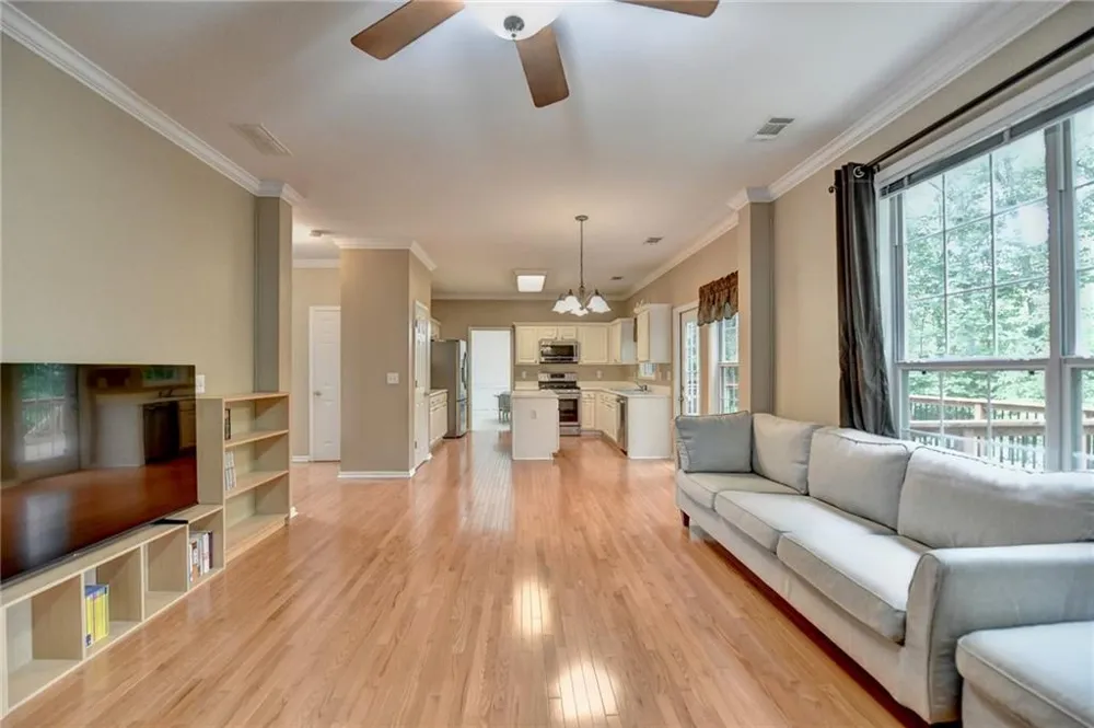 2172 Woodbriar Drive Buford, GA 30518