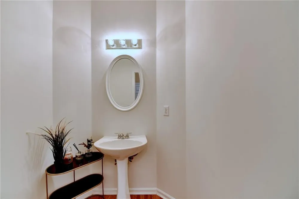 2172 Woodbriar Drive Buford, GA 30518