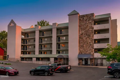 354 E Holly Ridge Road #UNIT 401