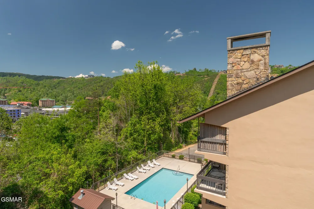 354 E Holly Ridge Road #401 Gatlinburg, TN 37738