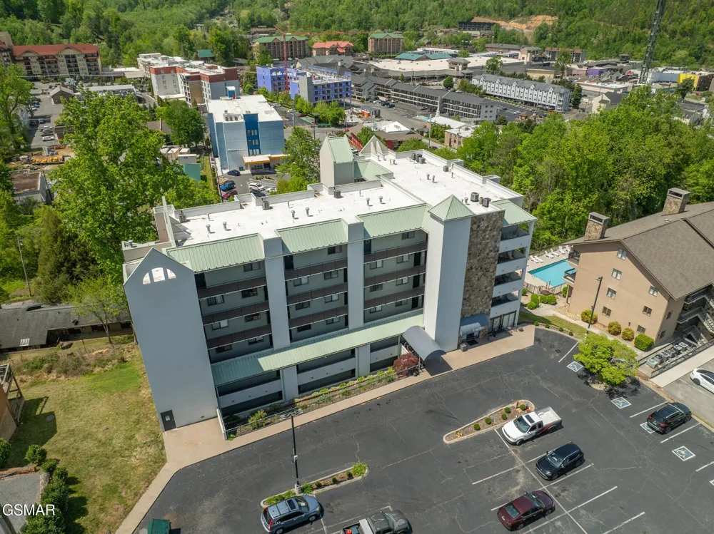 354 E Holly Ridge Road #401 Gatlinburg, TN 37738