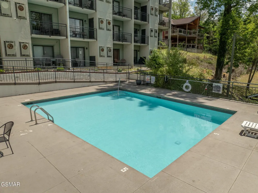 354 E Holly Ridge Road #401 Gatlinburg, TN 37738