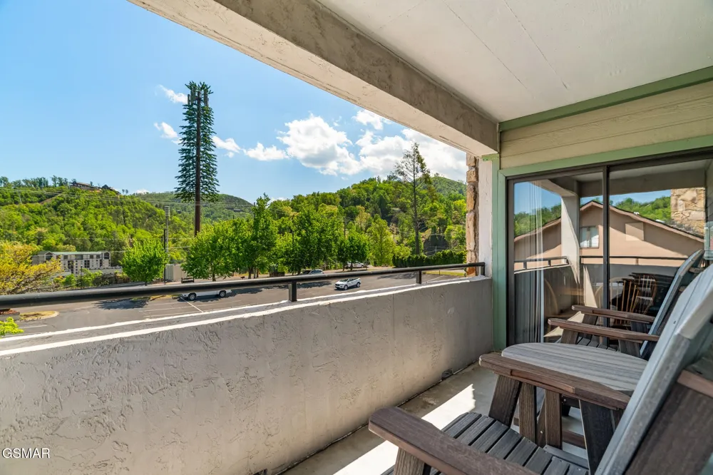 354 E Holly Ridge Road #401 Gatlinburg, TN 37738