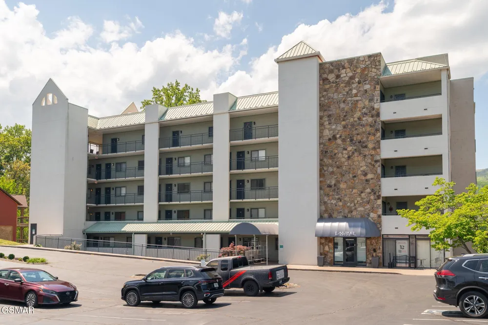 354 E Holly Ridge Road #401 Gatlinburg, TN 37738
