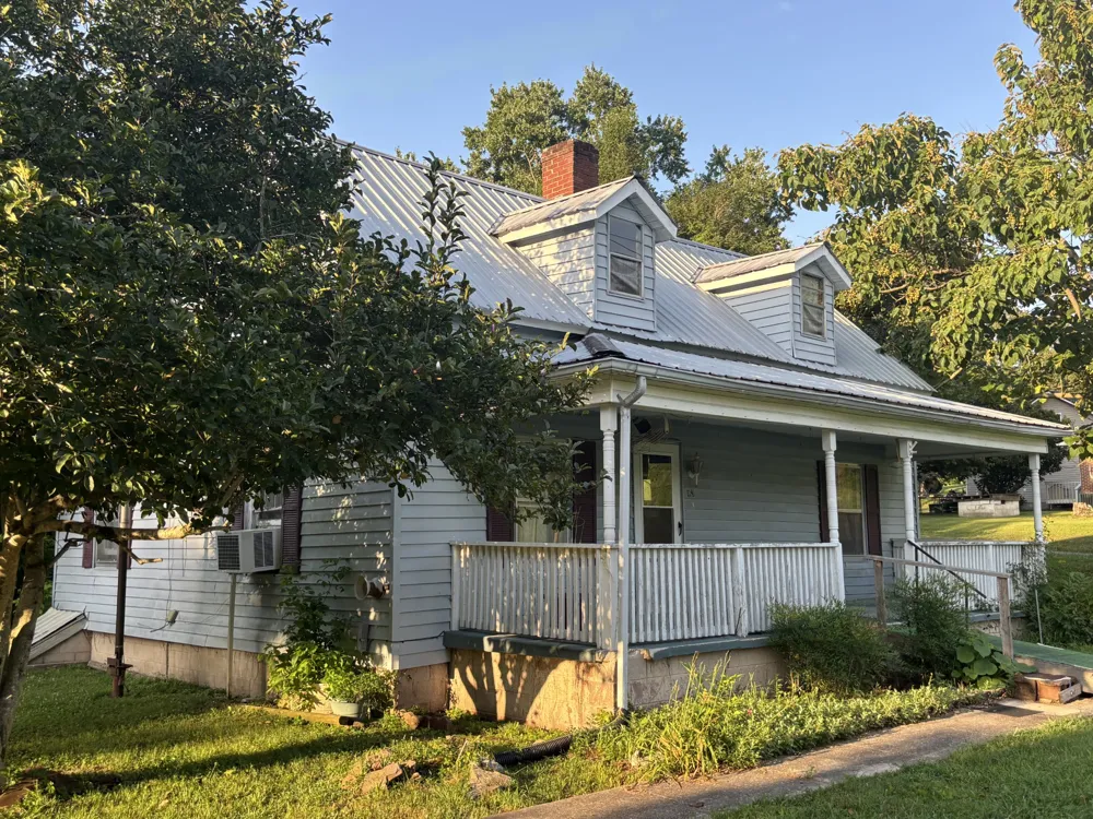 463 E Illinois Ave Whitwell, TN 37397