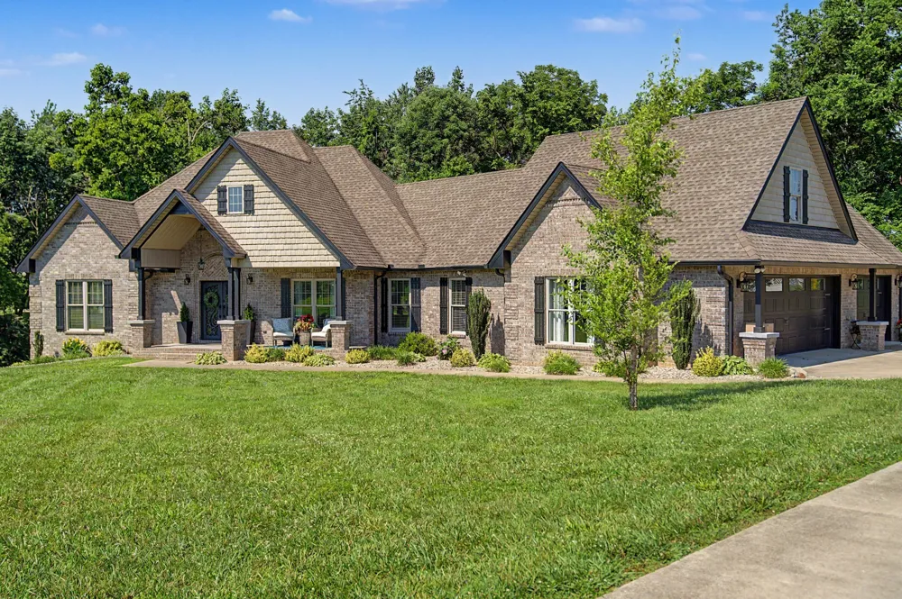 76 Maggie Lena Ln Lafayette, TN 37083
