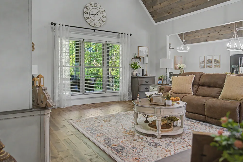 76 Maggie Lena Ln Lafayette, TN 37083
